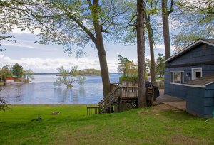 Cottage for sale on the River