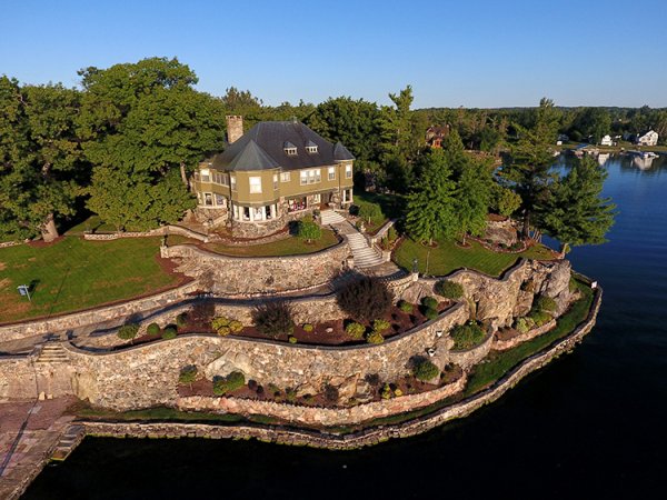 Castles & grand cottages D 0556